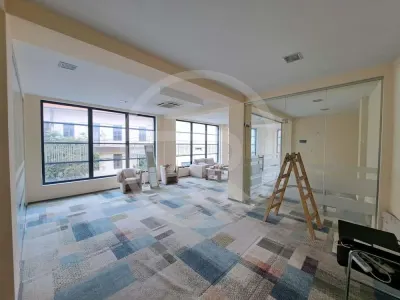 Spatiu comercial, 160 mp utili, situat in zona Semicentrala! - foto 4
