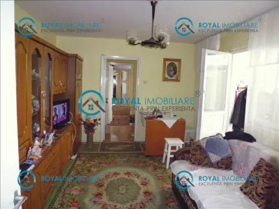 Royal Imobiliare - Vanzare apartament 2 camere zona Cina - foto 1
