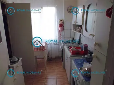 Royal Imobiliare - Vanzare apartament 2 camere zona Cina - foto 3