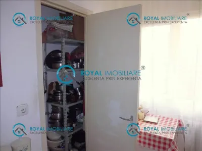 Royal Imobiliare - Vanzare apartament 2 camere zona Cina - foto 4
