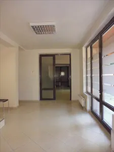 Royal Imobiliare - spatiu de birou de inchiriat in Ploiesti, zona Cantacuzino - foto 3