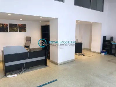 Royal Imobiliare - Inchiriere spatiu comercial zona Ultracentrala - foto 3