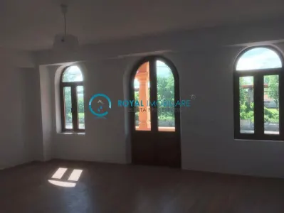 Royal Imobiliare - inchirieri spatii comerciale - foto 1