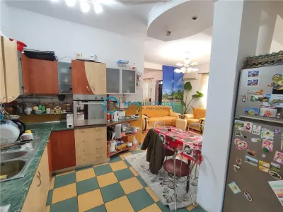 Royal Imobiliare - vanzari vile zona Traian - foto 4