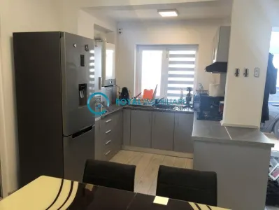 Royal Imobiliare  - Vanzari Case zona Centrala - foto 3