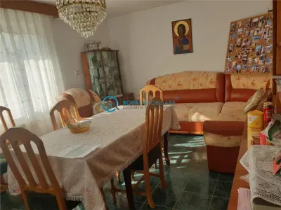 Royal Imobiliare - Vanzari Vile zona Cina - foto 1
