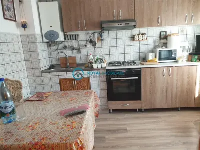 Royal Imobiliare - Vanzari Vile zona Cina - foto 5