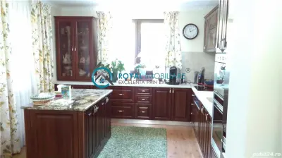 Royal Imobiliare - Vanzare Vila zona Strejnicu - foto 9
