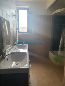 Royal Imobiliare - Inchiriere Vila zona Republicii - foto 24