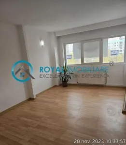 Royal Imobiliare-Vanzare Apartament 4 Camere Zona Ultracentrala - foto 2