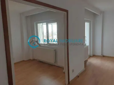 Royal Imobiliare-Vanzare Apartament 4 Camere Zona Ultracentrala - foto 4