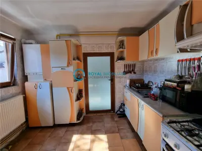 Royal Imobiliare - Vanzare Casa zona Gageni - foto 9