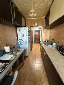 Royal Imobiliare-Vanzare Apartament 2 Camere Zona Nord - foto 8