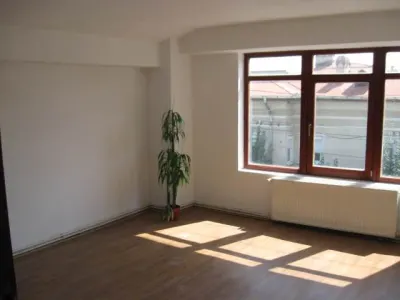ROYAL IMOBILIARE- Vanzare spatiu birouri zona Cantacuzino - foto 3