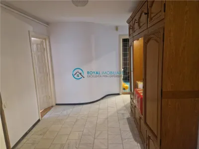 Royal Imobiliare - vanzare vila P+1, zona Marasesti - foto 12
