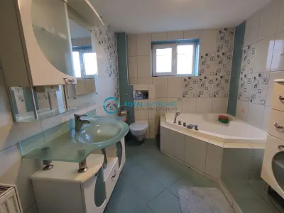 Royal Imobiliare - Inchiriere Vila zona Centrala - foto 6