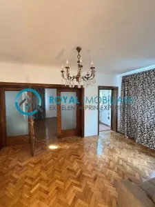 Royal Imobiliare - Inchiriere Parter Vila Zona Mihai Bravu - foto 2