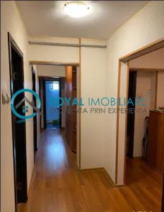 Royal Imobiliare-Inchiriere Apartament 4 camere-zona Vest - foto 6