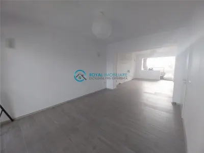 Royal Imobiliare-Vanzare Apartament 3 camere-zona Ultracentrala - foto 6