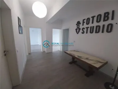 Royal Imobiliare-Vanzare Apartament 3 camere-zona Ultracentrala - foto 7