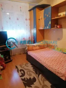 Royal Imobiliare - Vanzare Apartament zona Vest - foto 4