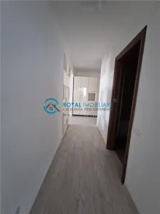 Royal Imobiliare-Inchiriere Apartament 3 camere-Zona Albert - foto 15