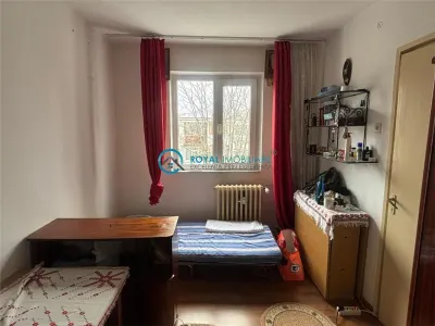 Royal Imobiliare - Vanzare Apartament zona Vest - foto 2