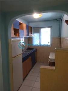 Royal Imobiliare - Vanzare apartament 3 camere, zona Podul Inalt - foto 1