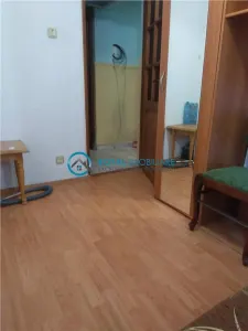 Royal Imobiliare - Vanzare apartament 3 camere, zona Podul Inalt - foto 6