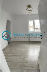 Royal Imobiliare - Vanzare apartament 3 camere zona Central - foto 4