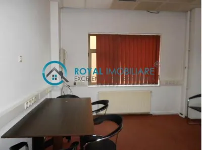 Royal Imobiliare - Vanzare Spatiu Birouri Zona Democratiei - foto 10