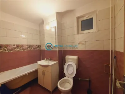 Royal Imobiliare - Vanzare apartament 3 camere zona Cantacuzino - foto 12