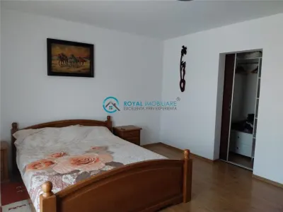 Royal Imobiliare-Vanzare Vila Zona Strejnicu - foto 11