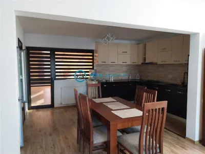 Royal Imobiliare-Vanzare Vila Zona Strejnicu - foto 5