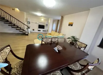 Royal Imobiliare-Vanzare Apatament 4 Camere Zona Republicii - foto 2