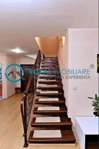 Royal Imobiliare-Vanzare Apatament 4 Camere Zona Republicii - foto 9