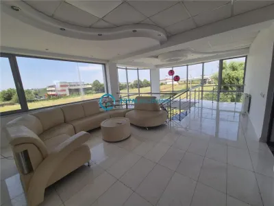 Royal Imobiliare - Vanzare Spatiu Birouri Zona Vest - foto 2