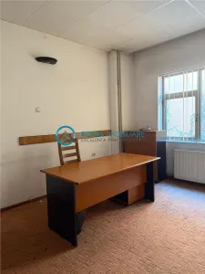 Royal Imobiliare - Vanzare Spatiu Birouri Zona Democratiei - foto 9