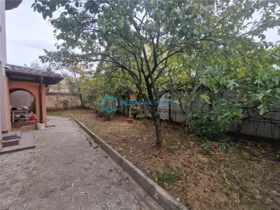 Royal Imobiliare-Inchiriere Vila Zona Centrala - foto 2