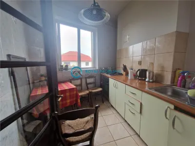 Royal Imobiliare-Inchiriere Vila Zona Centrala - foto 20