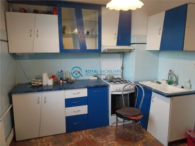 Royal Imobiliare-Vanzare Apartament 4 Camere Zona Sud - foto 7