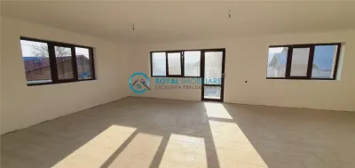 Royal Imobiliare-Vanzare Vila Zona Urlati - foto 15