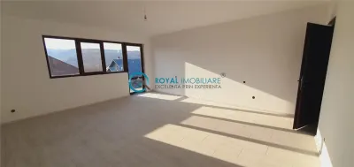 Royal Imobiliare-Vanzare Vila Zona Urlati - foto 18