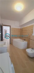 Royal Imobiliare-Inchiriere Apartament 3 Camere Zona Albert - foto 20