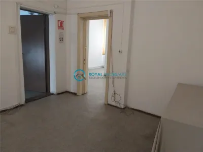 Royal Imobiliare-Inchiriere Spatiu de Birouri Zona Ultracentrala - foto 15