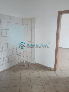 Royal Imobiliare - Vanzare casa zona Central - foto 11