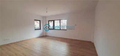 Royal Imobiliare-Vanzare Apartament 3 Camere Zona Albert - Ploiesti