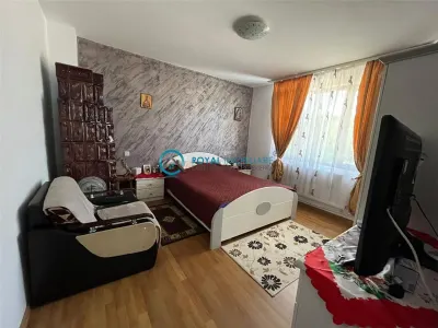 Royal Imobiliare-Vanzare Vila Zona Romanesti - foto 12
