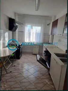 Royal Imobiliare - Inchiriere apartament 3 camere zona Piata Mihai Viteazu - foto 4