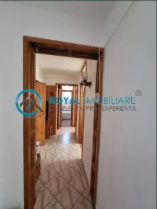 Royal Imobiliare - Inchiriere apartament 3 camere zona Piata Mihai Viteazu - foto 5